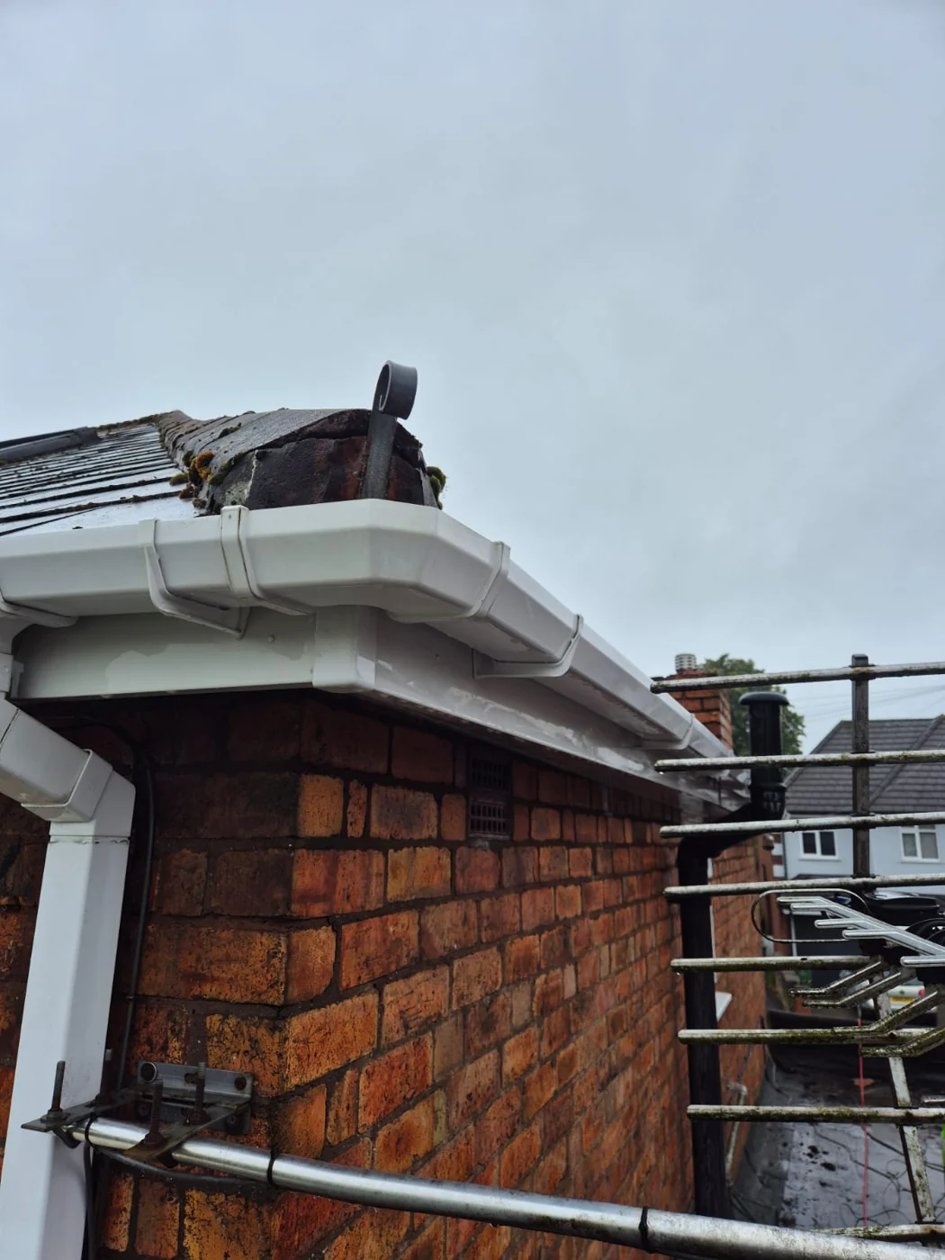 Exterior gutter, fascia and soffit after cleaning